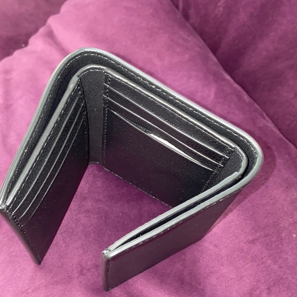 Men’s Coach Black Tri-Fold Pebble Leather Wallet - Picture 4 of 4